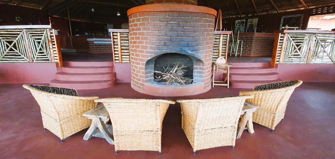 Villa Africa Safari Maasai Boma Serengeti Esterno foto