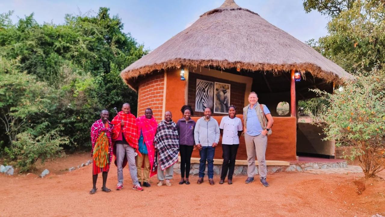 Villa Africa Safari Maasai Boma Serengeti Esterno foto