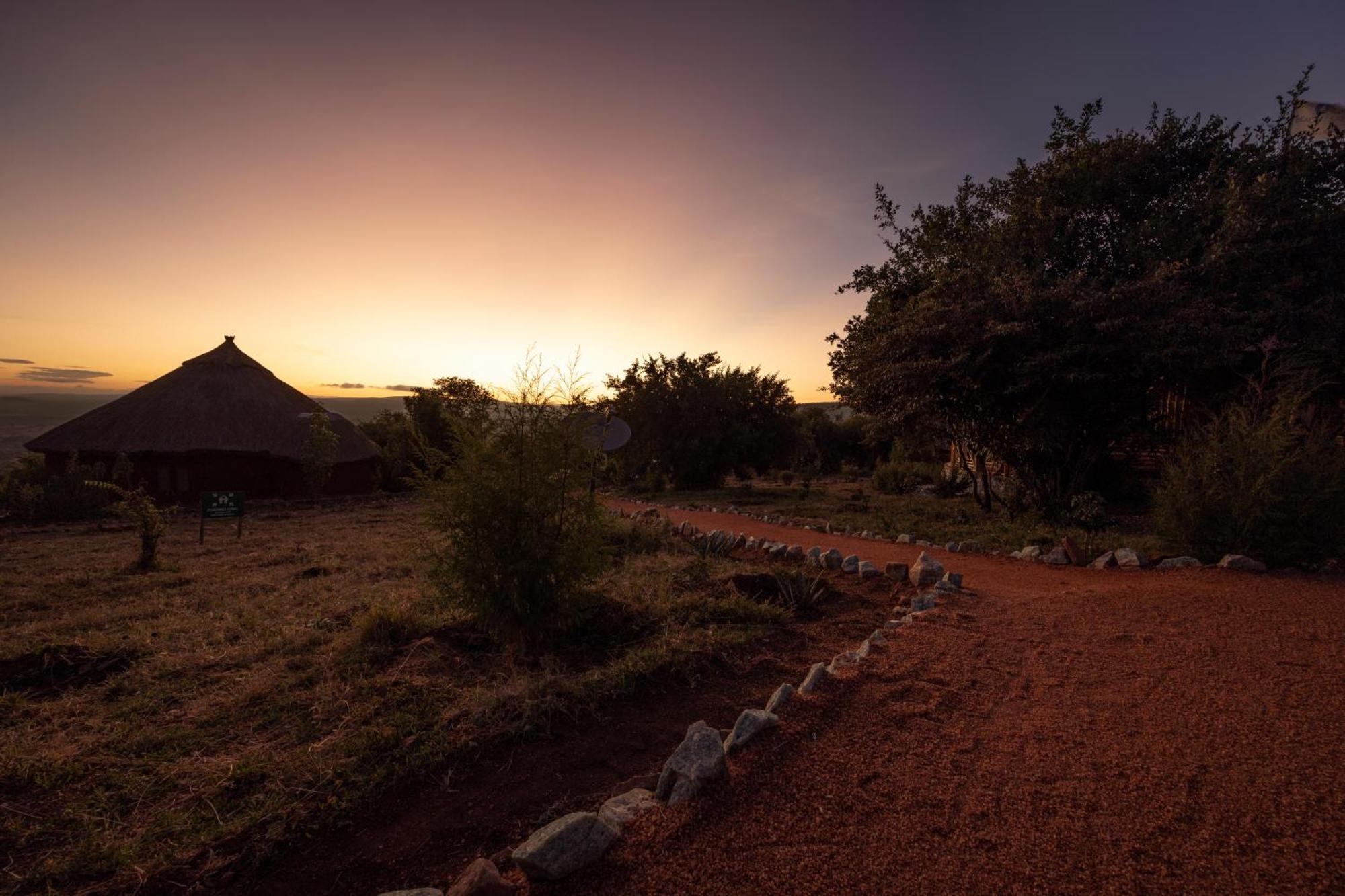 Villa Africa Safari Maasai Boma Serengeti Esterno foto